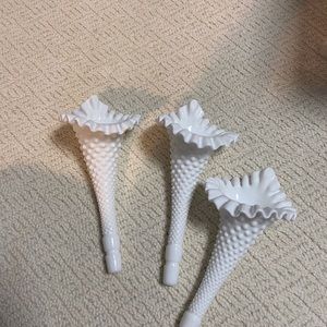 Hobnail milk glass 3 trumpets
